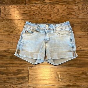 Hudson Jeans Ruby Short Mid Rise Size 26